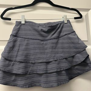 Athleta Womens Swing Skort Size XS Blue with white